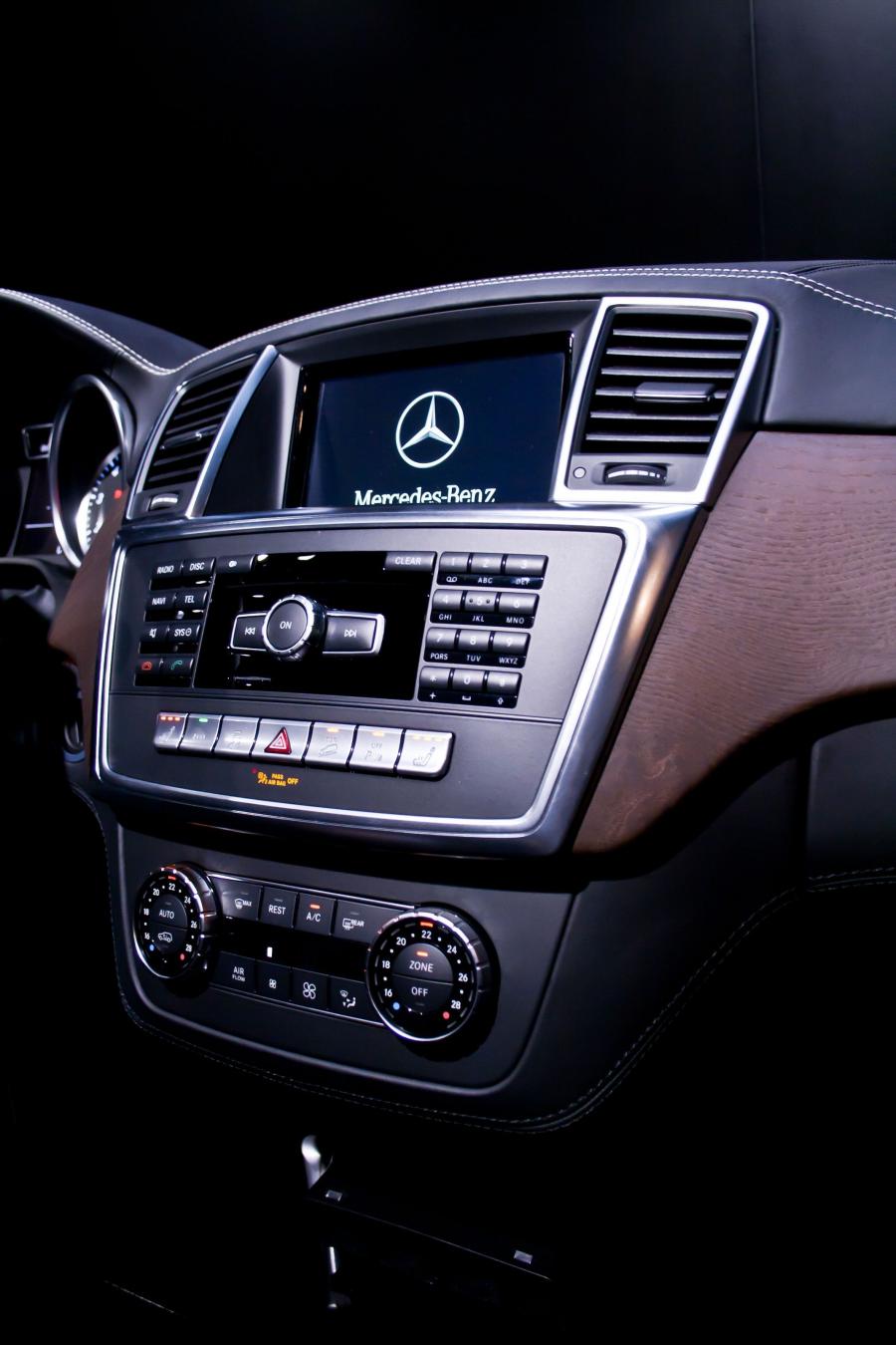  Mercedes-Benz ML-Class 2012 года  (фото 87 из 188)